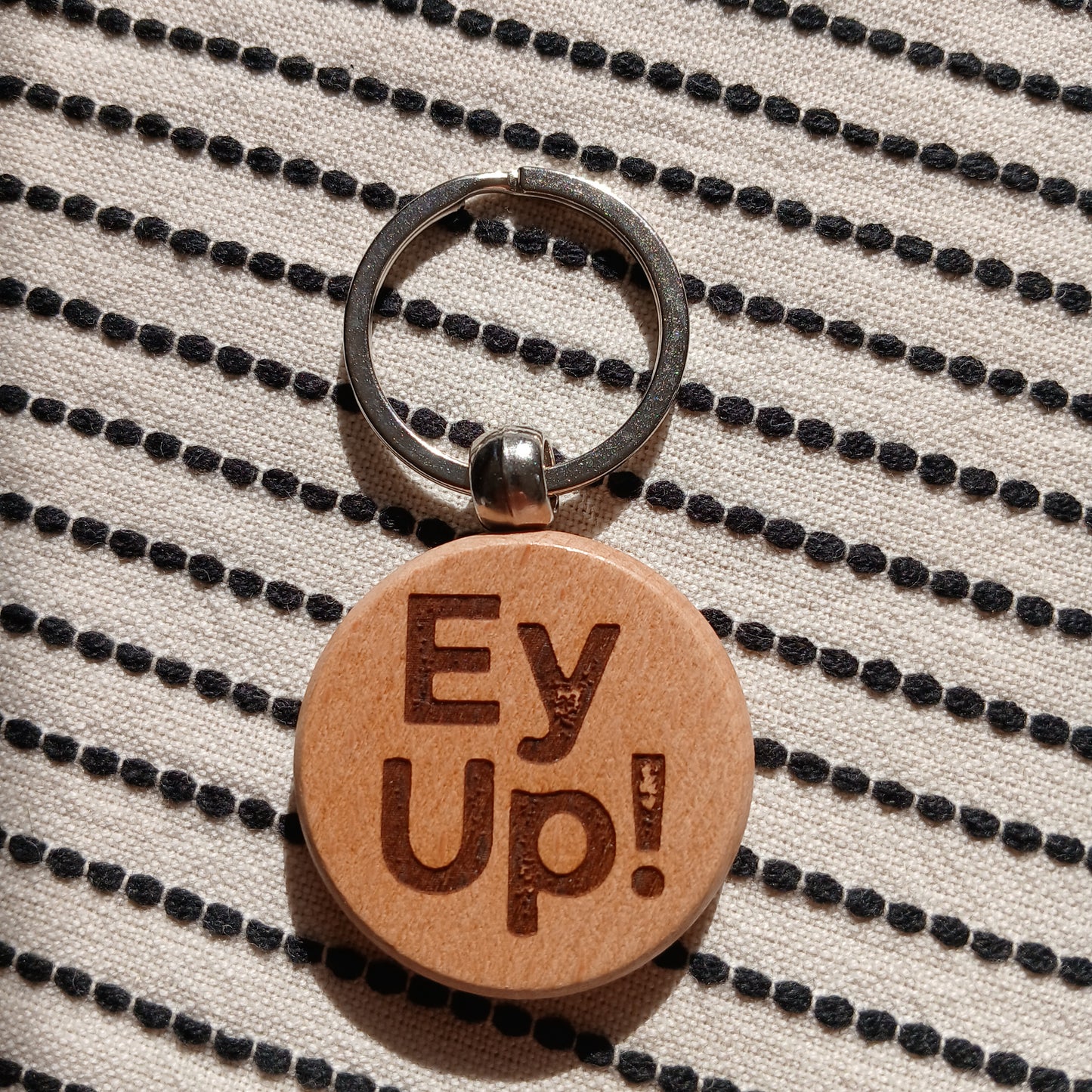 Yorkshire Slang Wooden Round Key Ring for Gifts and Souvenir