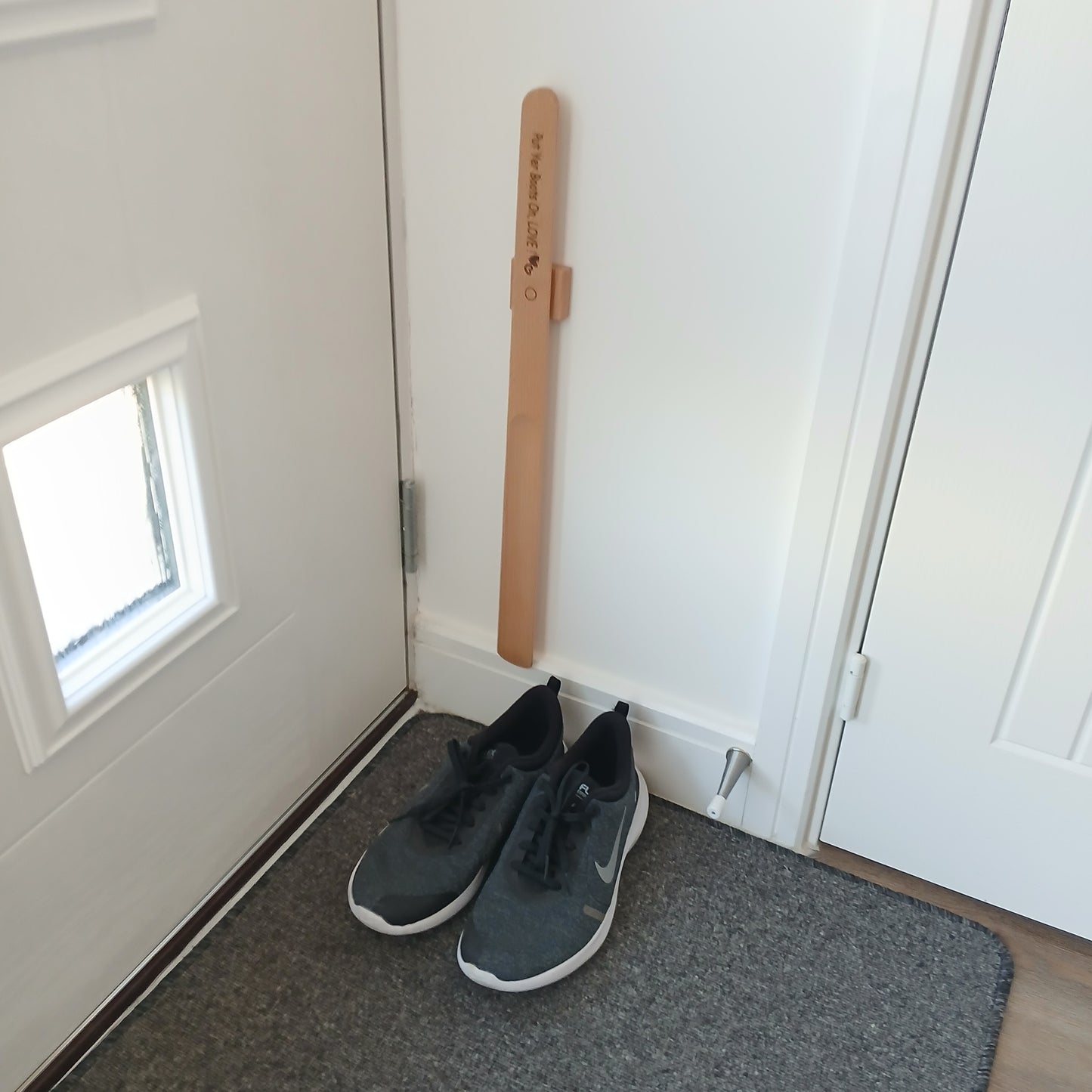 PUT YER BOOTS ON LOVE SHOEHORN