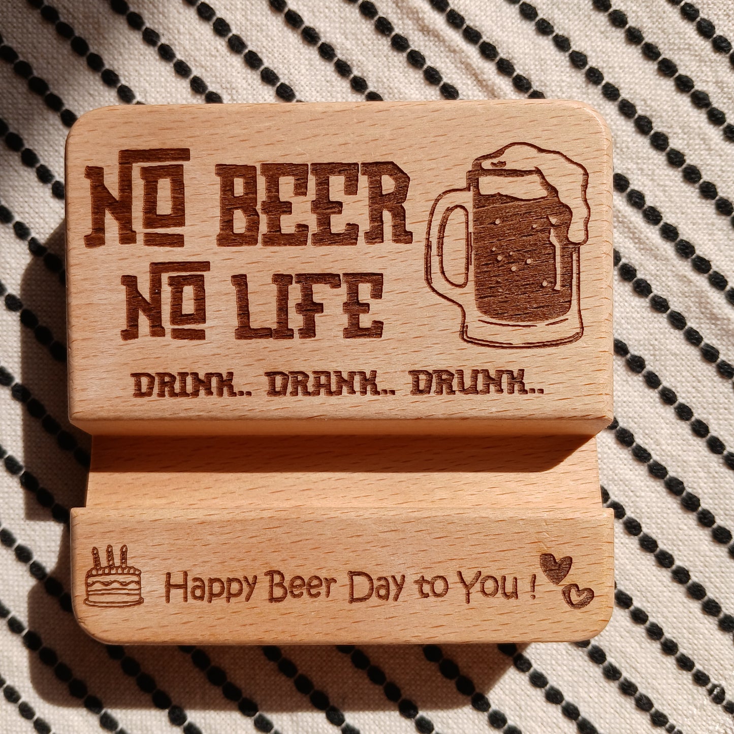 NO BEER NO LIFE HAPPY BEER DAY TO YOU MOBILE PHONE STAND HOLDER