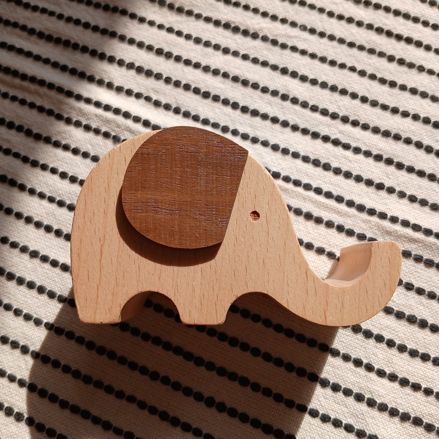 CUTE ELEPHANT MOBILE PHONE STAND HOLDER