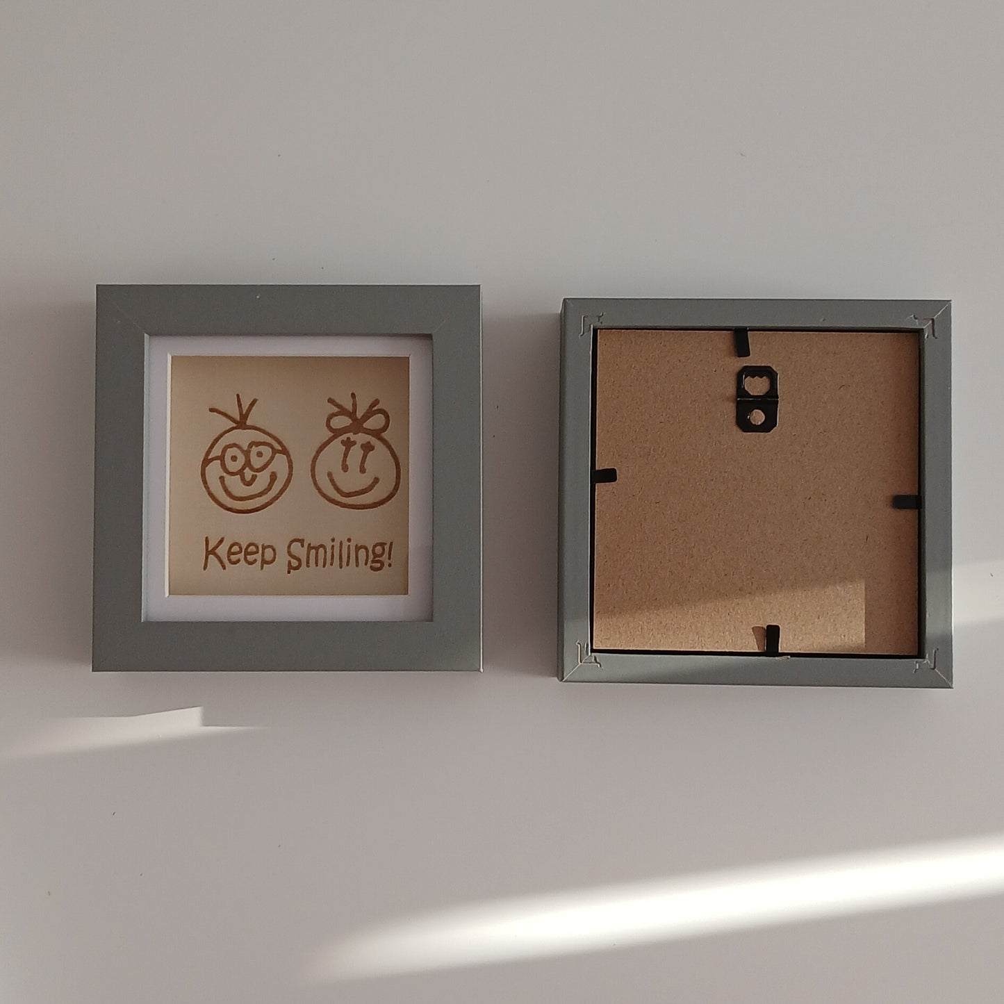 KEEP SMILING! ARTWORK WOOD FRAME