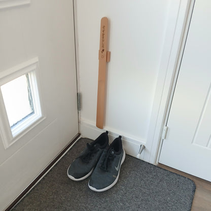PUT YER BOOTS ON LOVE SHOEHORN