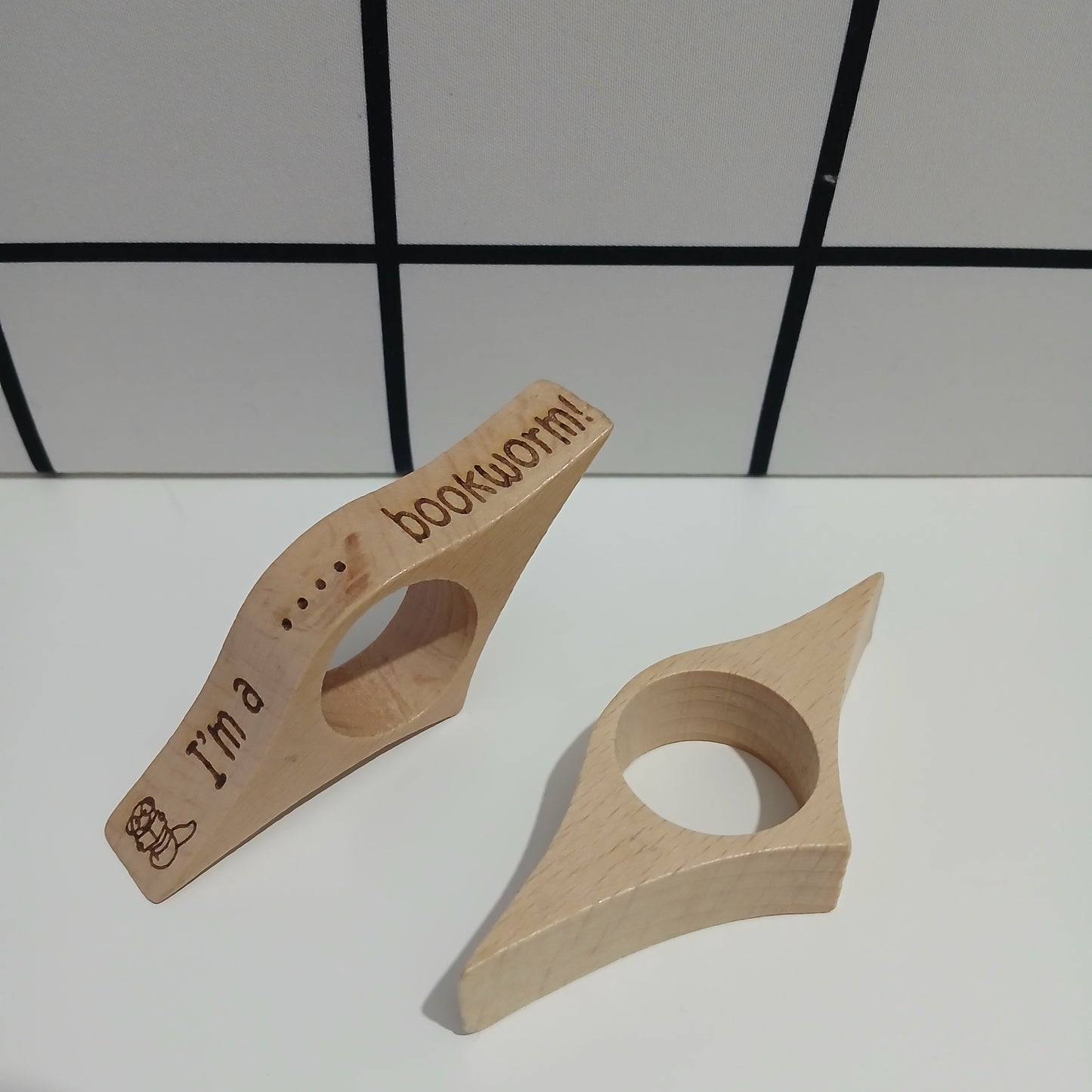 Wooden Thumb Bookmark Book Holder
