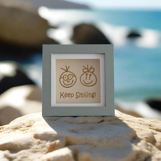 KEEP SMILING! ARTWORK WOOD FRAME
